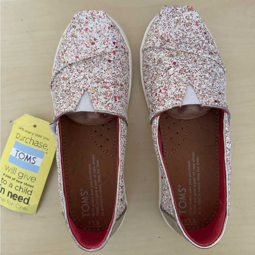 NWT candy Cane Glitter Party Tom’s 1.5